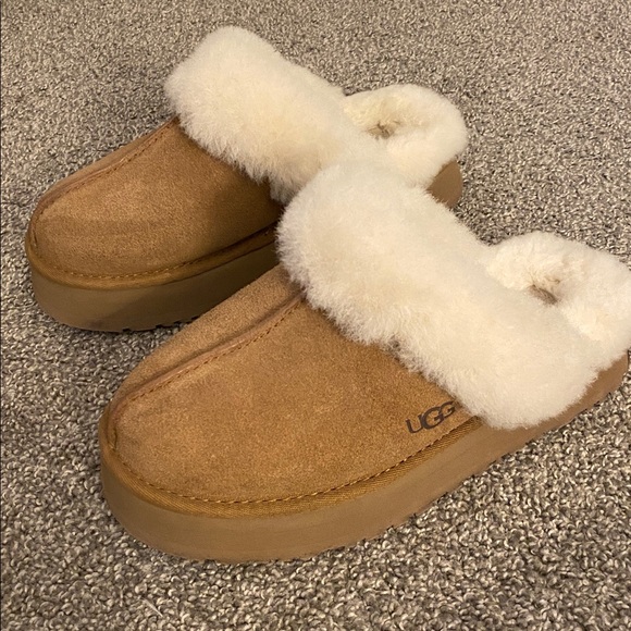 Women's Disquette Ugg Slippers in Chestnut Size 7 - Picture 9 of 12